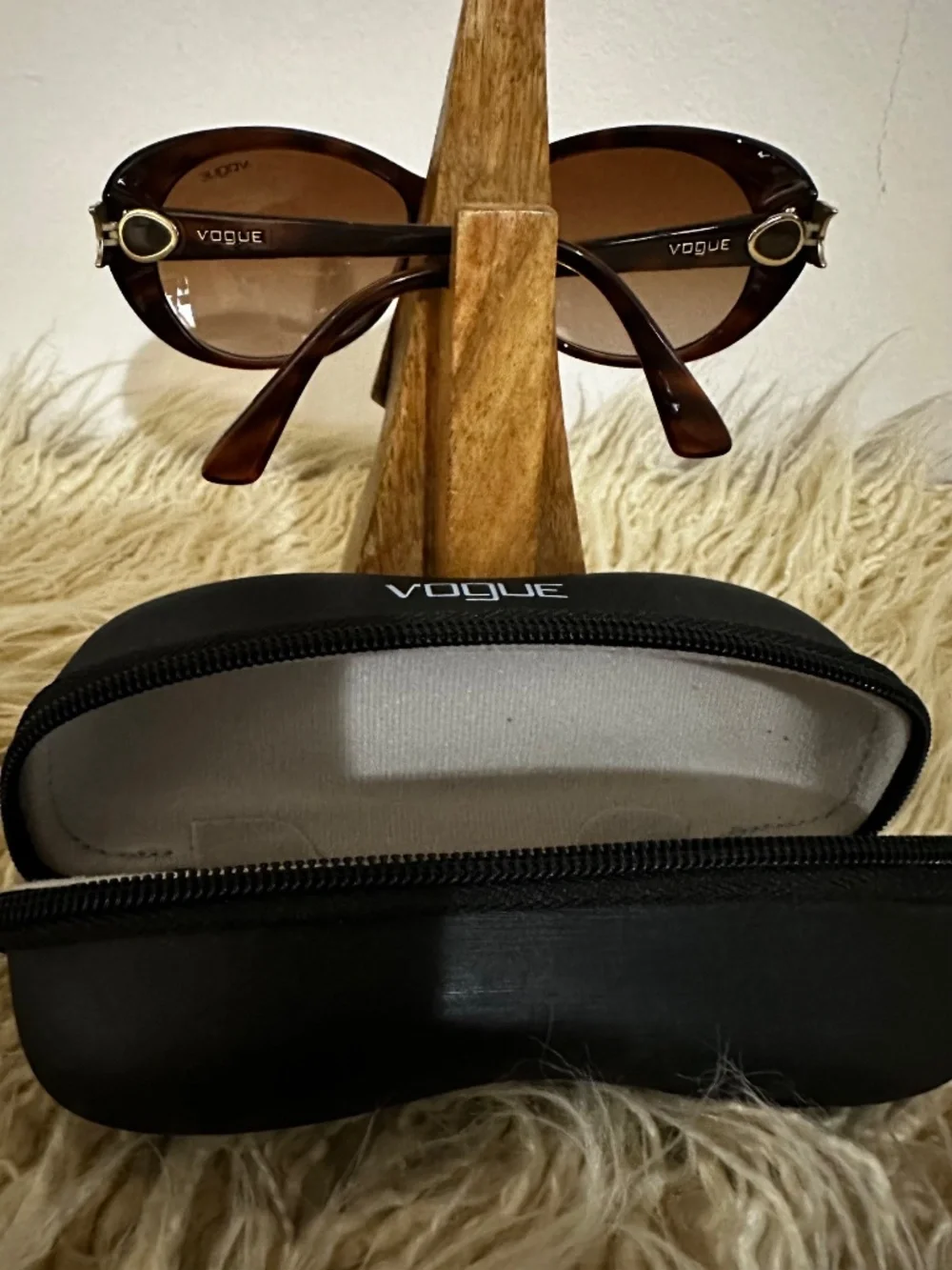 Brand New Vogue Eyewear Sunglasses – 100% Authentic.